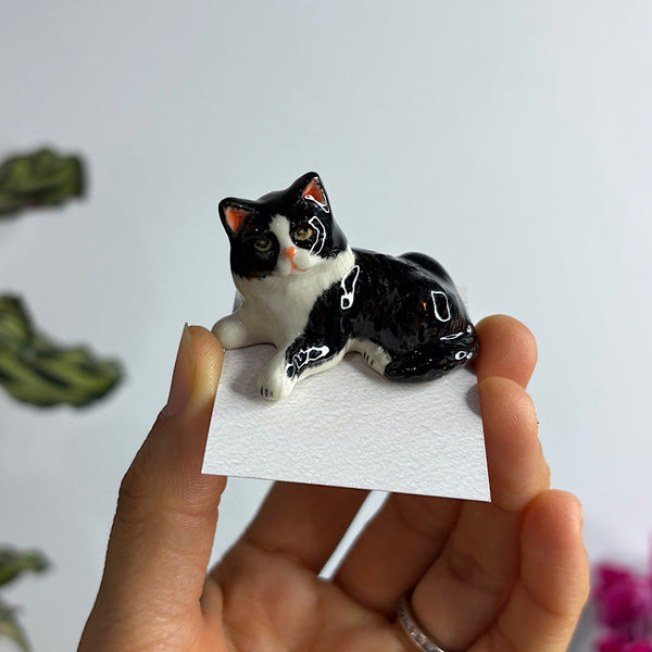 Black/White Laying Cat Figurine Small