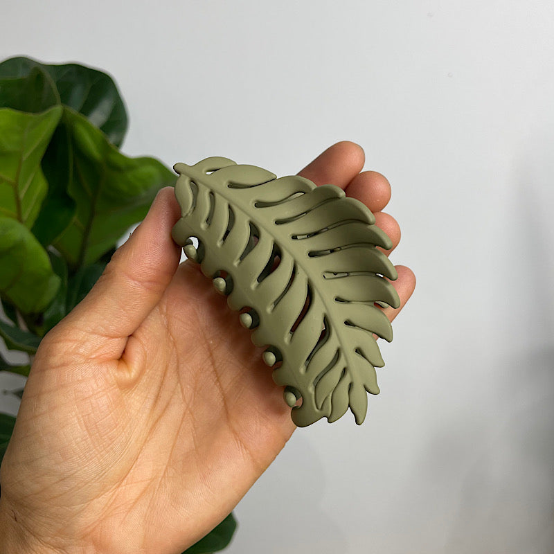 Large Leaf Hair Claw Clip