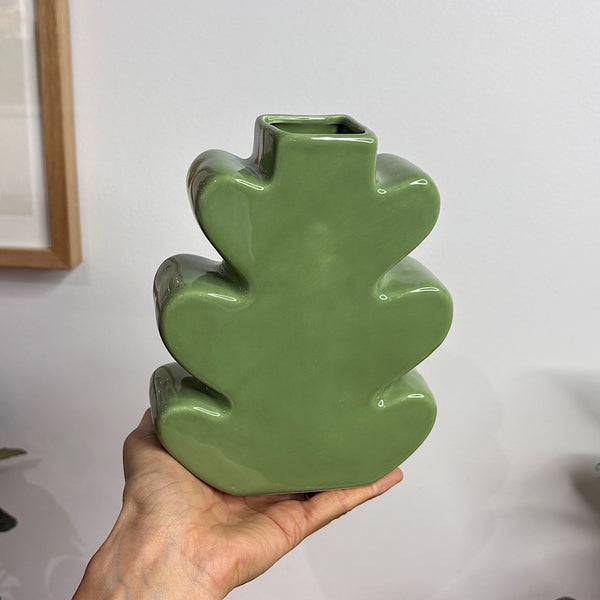 Alice Leaf Vase Green 18cm