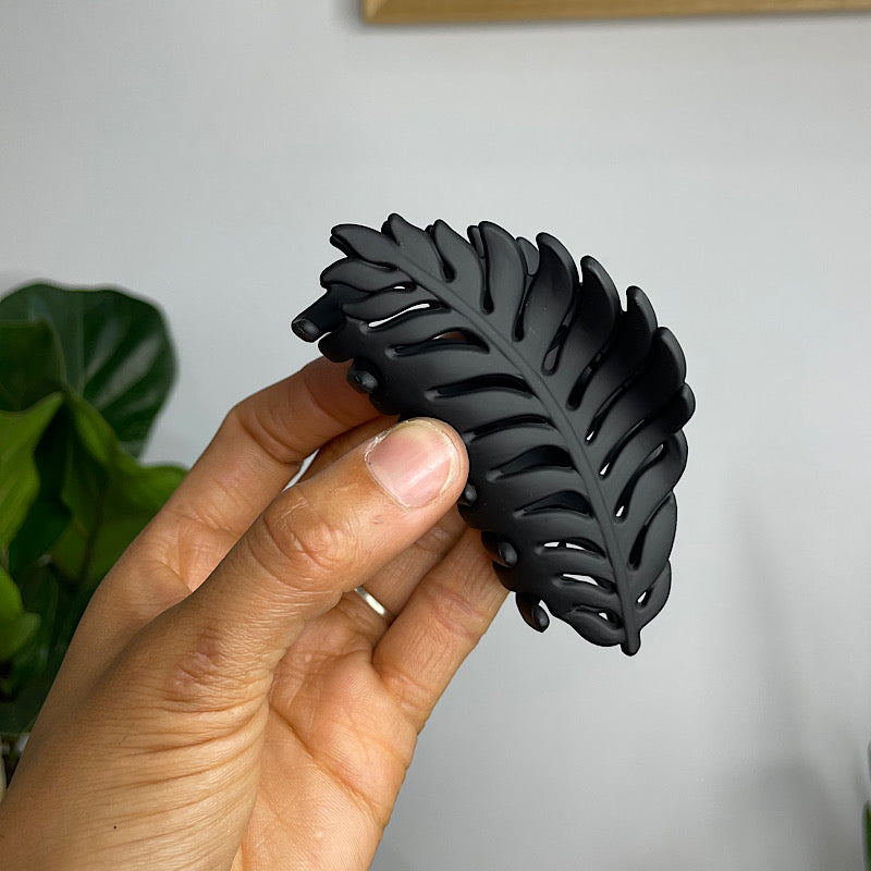 Large Leaf Hair Claw Clip