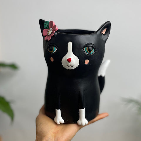 Pretty Kitty Planter Pot Black