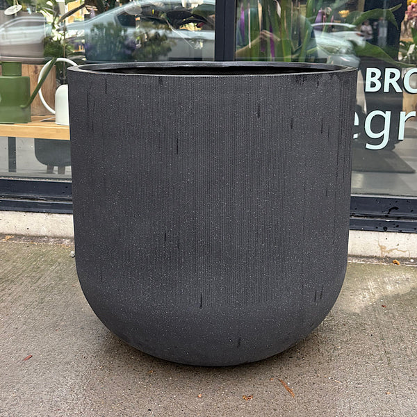 2x Altus U Pots Black  55cm