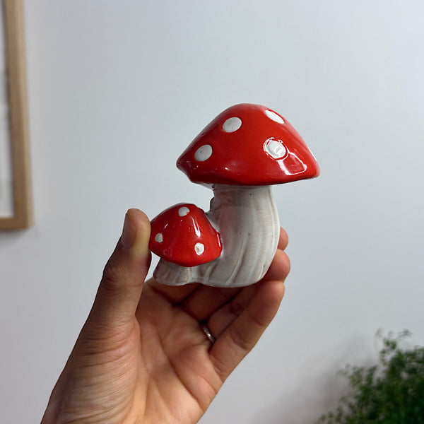 Toadstool Pot Hanger Red & White
