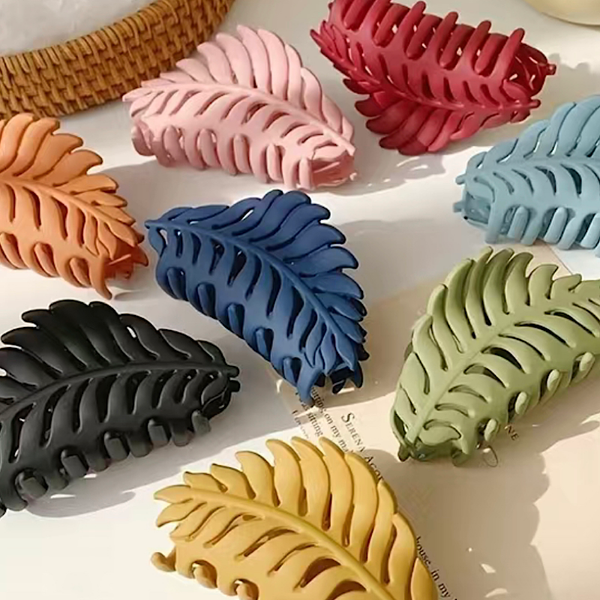 Large Leaf Hair Claw Clip