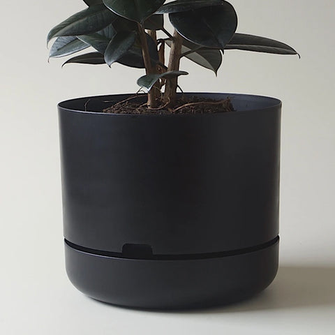 Mr Kitly Selfwatering Pot 37.5cm Recycled Black